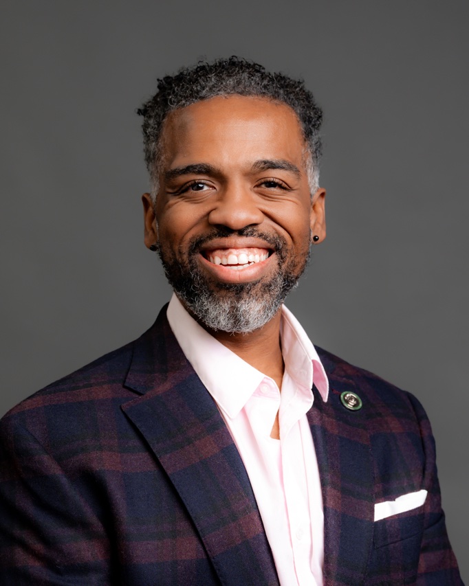 Joshua Howard headshot